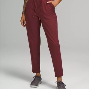 Lululemon Stretch High-Rise Pant 7/8 Length - Size 8 - Merlot